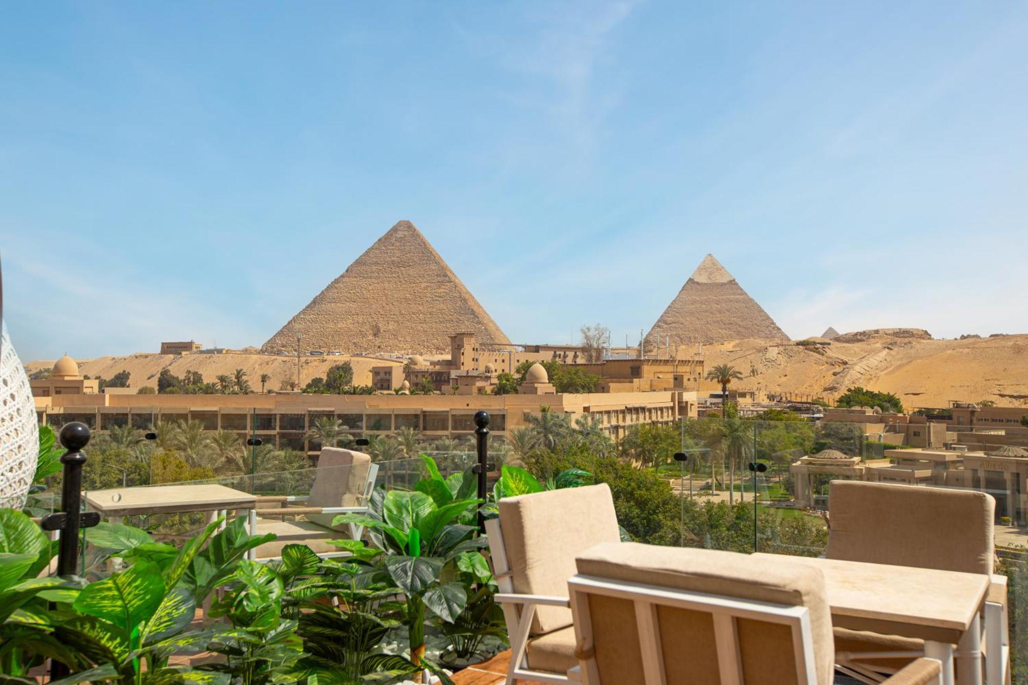 Gaia Pyramids Hotel Kafret el-Gabal Exterior foto