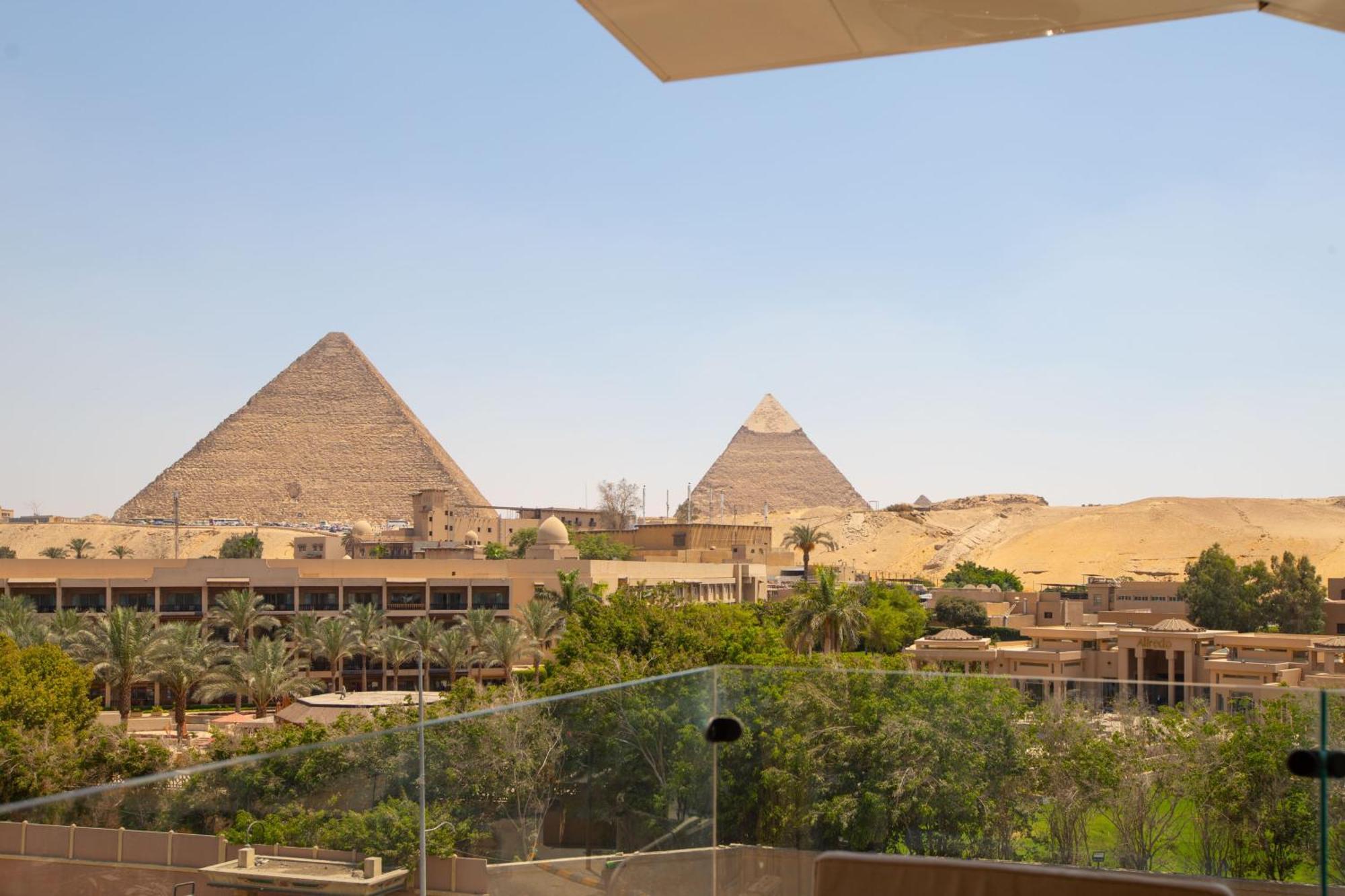 Gaia Pyramids Hotel Kafret el-Gabal Exterior foto